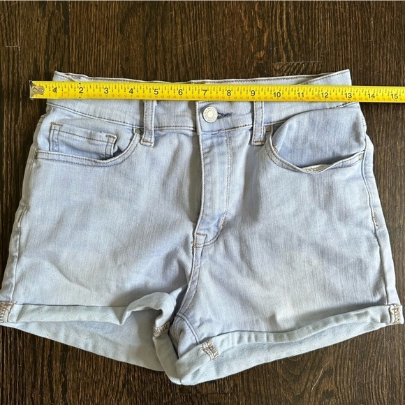 Pacsun Women’s The Shortie High Rise Jean Shorts Light Wash Blue Denim Size 27 - Picture 4 of 6